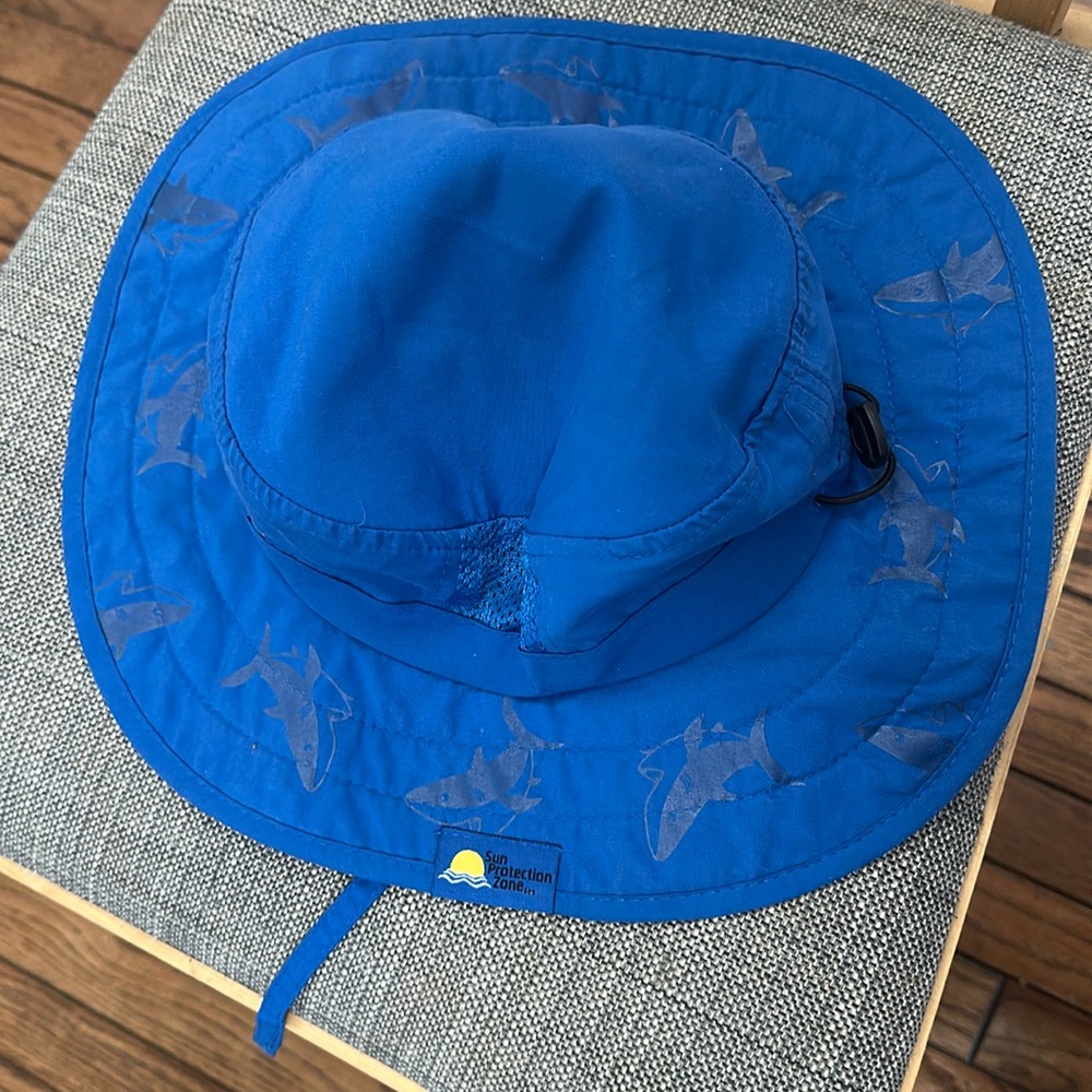 New Sun protection zone kids UPF 50+ safari sun hat, blue sharks. 3-10 years old